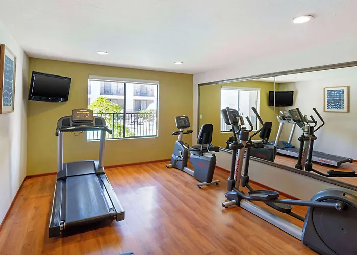 Best Western Posada Royale Hotel & Suites